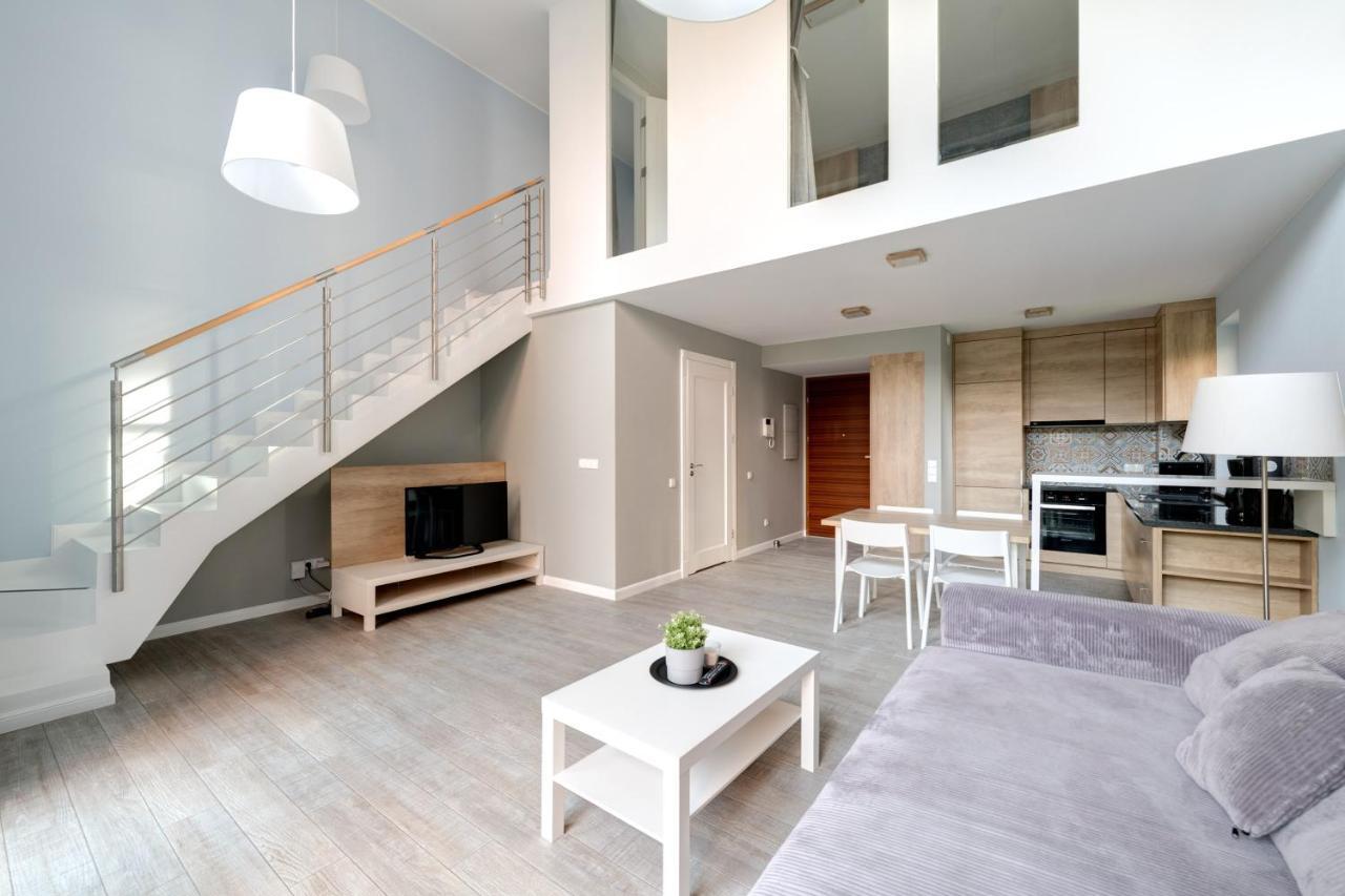 3 City Apartments - Waterlane Valhalla غدانسك المظهر الخارجي الصورة
