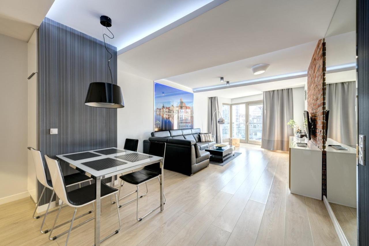 3 City Apartments - Waterlane Valhalla غدانسك المظهر الخارجي الصورة